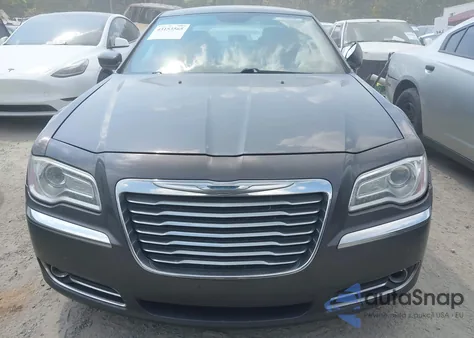 2013 Chrysler 300 Motown z USA, uszkodzony, nr VIN 2C3CCAAG3DH588343